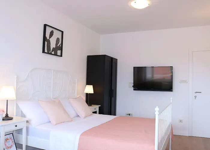 The Harmony Guest house Split