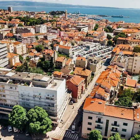 Gostinjska kuća The Harmony 3*